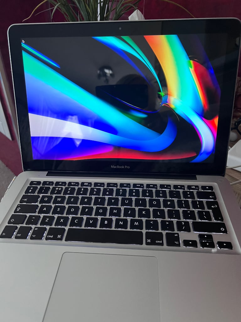 AppleMacBook Pro 13 2012