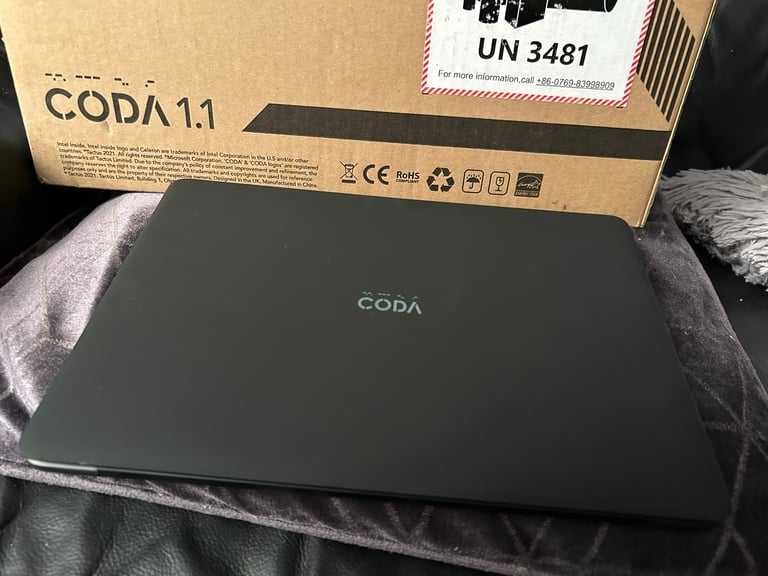 CODA 1.1 Intel Celeron 4GB RAM 64GB Almacenamiento Computadora portátil de 11.6"