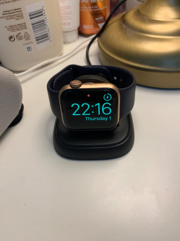 Soporte de carga rápida para  Apple Watch (enchufe de pared de 5 V no incluido)